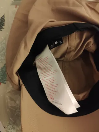 Gorra Lafuma beige con protección cuello