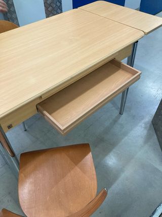 Mesa de cocina con 4 sillas 115cm 170 cm abierta