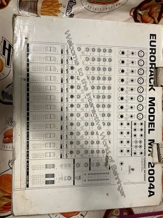 Mesa mezclas Behringer EURORACK MX 2004A negociabl