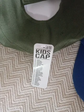 Lote 3 Gorras: Negra, Azul y Verde 5€