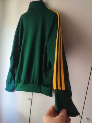 Chaqueta Adidas Nueva