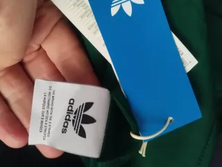 Chaqueta Adidas Nueva