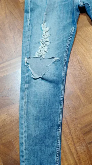 Jeans uomo strappati blu