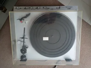 Tocadiscos Akai para piezas