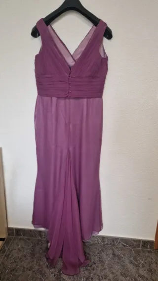 Vestido morado para ceremonia