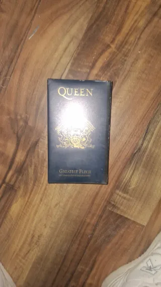 VHS Queen Greatest Flix II con libro
