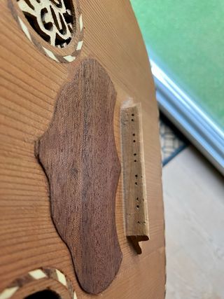 Laúd árabe para restaurar