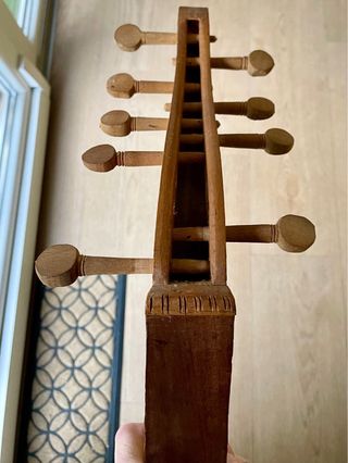 Laúd árabe para restaurar