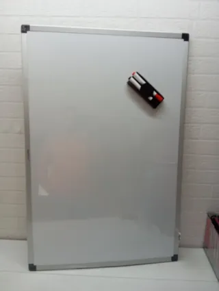 Pizarra blanca 90 x 60 cm