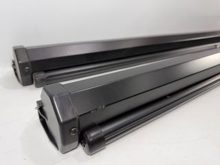 2 Pantallas de Proyección NOBO