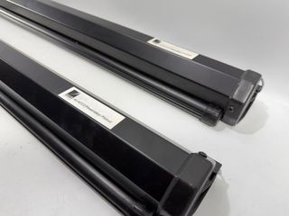 2 Pantallas de Proyección NOBO