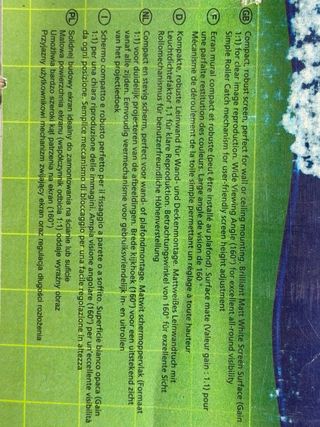 2 Pantallas de Proyección NOBO