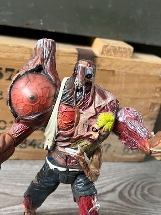 Figura William Birkin Resident Evil