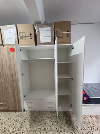 Armario 3 puertas Diferentes colores