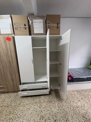 Armario 3 puertas Diferentes colores