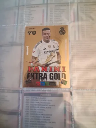 300 cromos Adrenalyn 2025-26 con  Balones Oro
