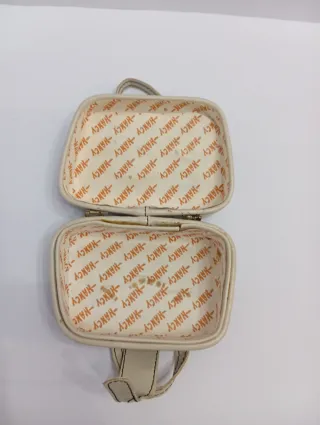 Nancy Juego Maletas Antiguas