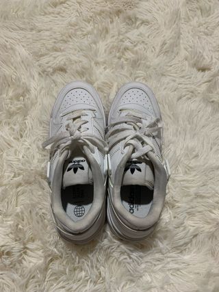 Sapatilhas Adidas Brancas