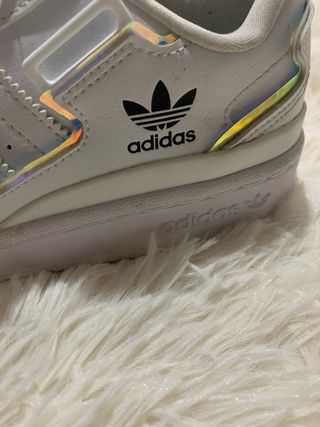 Sapatilhas Adidas Brancas