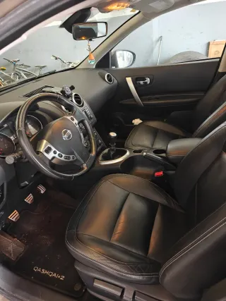 Nissan Qashqai+2 2010