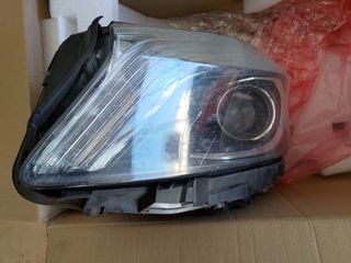 Faro Delantero Izq. Mercedes Clase A (A1768201161)
