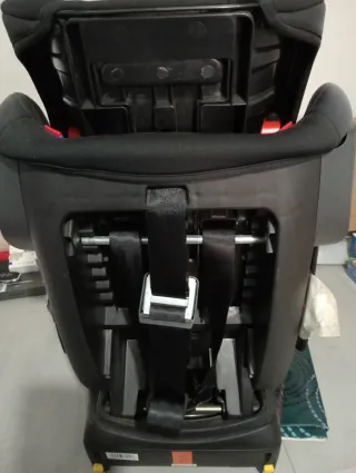 Silla coche Babyauto negra