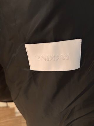 Cazadora acolchada 2NDDAY negra