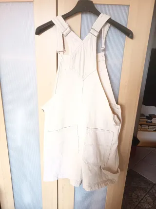 Salopette corta beige