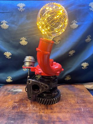 Lampada Turbo Design Industriale