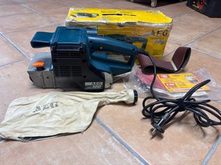 Lijadora de Banda AEG HBS 100