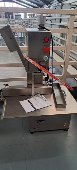 Sierra de huesos profesional