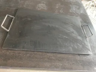 Plancha de hierro macizo para barbacoa / fuego