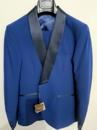 Smoking uomo blu con revers in raso