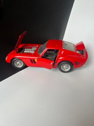 FERRARI 250 GTO ( 1962 ) , BURAGO 1/18 .