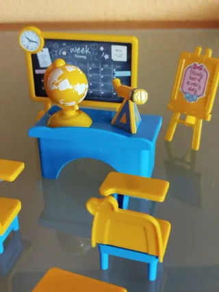 Escuela para muñecos tamaño Sylvanian