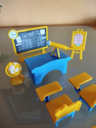 Escuela para muñecos tamaño Sylvanian