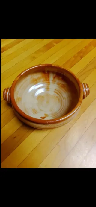 Ciotola in ceramica beige e marrone