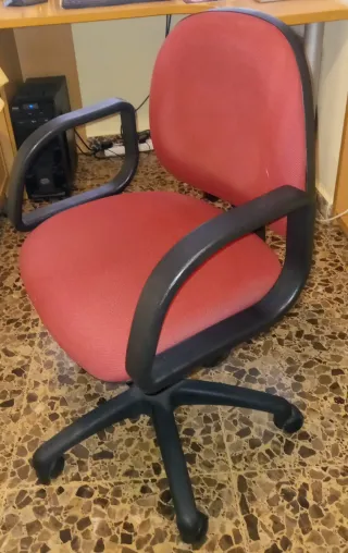Silla de oficina  con ruedas