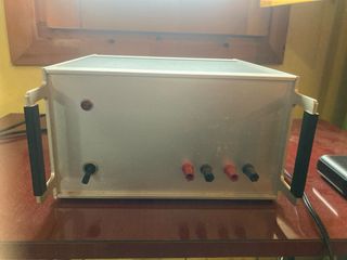 Fuente de alimentación regulable