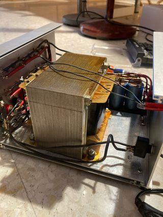 Fuente de alimentación lineal de alta corriente