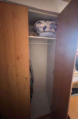 Armario de madera 2 puertas con balda