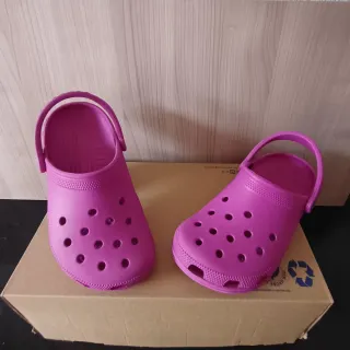 Zuecos Crocs originales color Rosa Talla 36-37.