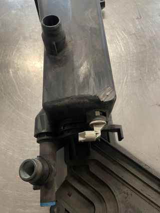 Vaschetta espansione radiatore BMW e46con supporto