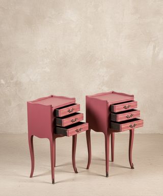 Pareja de mesitas de noche estilo Luis XV