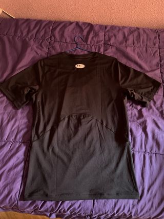 Camiseta Under Armour  Negra y 2 tirantes