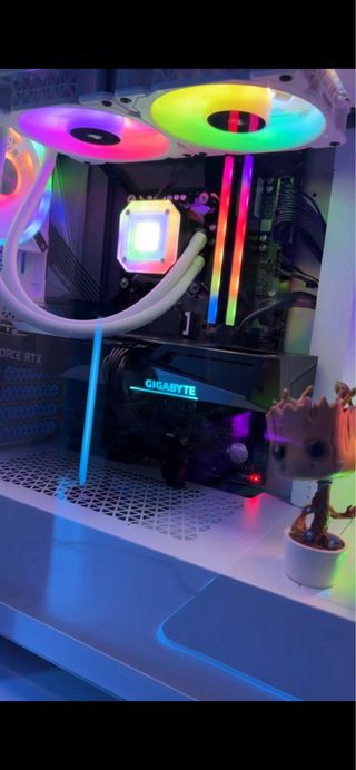 PC GAMING ALTA GAMA + PERIFÉRICOS TOP