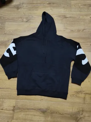 Sudadera Supreme Negra Logo Grande