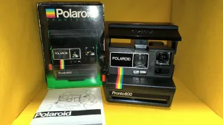 Cámara Polaroid Pronto 600