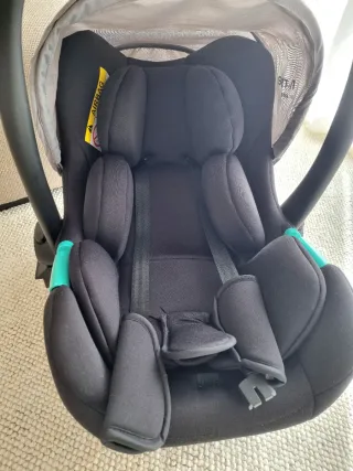 Silla de coche para bebé negra