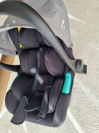 Silla de coche para bebé negra